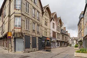Historic Old Town Drucke: Impression of Troyes