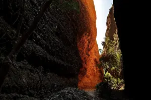 Oceania Nature Scenes Drucke: The impressive Echidna Chasm interspersed with plays of light and shadow