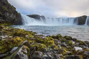 European Natural Wonders Drucke: The impressive Godafoss waterfall from below