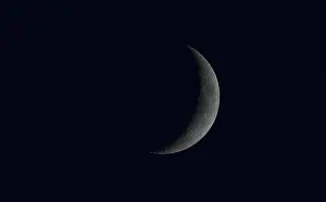 Crescent Moon Drucke: Increasing moon, crescent moon