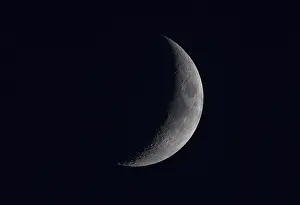 Crescent Moon Drucke: Increasing moon, crescent moon