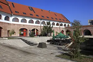 Deserted Castle Drucke: In the inner courtyard of the bastion