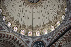 Drucke von Innere Ansicht der Kuppel in der osmanischen Architektur in Istanbul, Türkei Istanbul Drucke: Innerer Blick in die Kuppel der osmanischen Architektur.