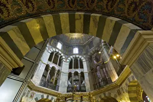 UNESCO World Heritage Site Europe Drucke: Interior of Aachen Cathedral, Germany
