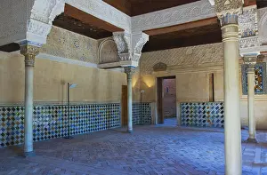 Historic City Center Granada Drucke: Interior of one of the Alhambra Castle