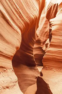 Eroded Sandstone Landscape Drucke: Interior of Antelope Canyon, woderful orange waves made of stone