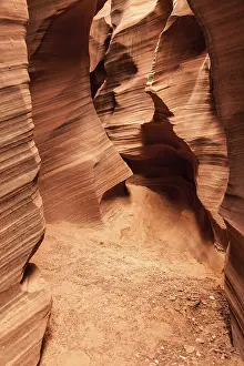 Arizona Desert Landscape Drucke: Interior of Antelope Canyon, woderful orange waves made of stone