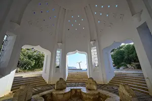 Thermal Baths Of Kallithea Drucke: Interior of a dome with seating and stepped structure