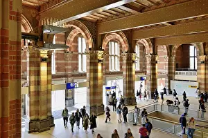 Main Train Station Netherlands Drucke: Interior view of Centraal Station