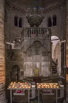 Drucke von Innenräume der Kirchen von Santo Stefano, auch die Sieben Schwestern in Bologna, Italien genannt Bologna Drucke: Innenräume der Santo Stefano Kirchen