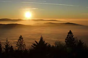Deserted Evening Scene Drucke: Inversion weather with sunset, Inversion weather with sunset