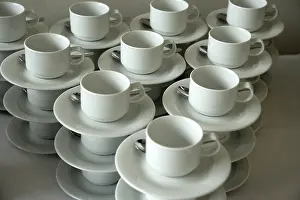 Empty Coffee Cups Drucke: Invitation to drinking coffee with empty cups