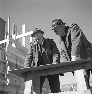 Wooden House Construction Drucke: Johan Behrn. Contractor and builder