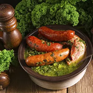 Sausage And Cabbage Dish Drucke: Kale or borecole
