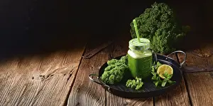 Balanced Diet Food Photography Drucke: Kale smoothie