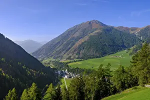 Empty Streets Of Austria S Drucke: Kals am GroBglockner, behind Gorner