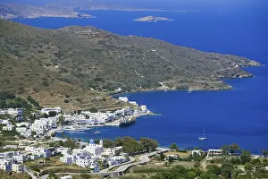 Cyclades Islands Architecture Drucke: Katapola harbour, elevated view