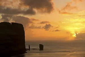 Denmark Travel Photography Drucke: Kellingin and Risin sea stacks