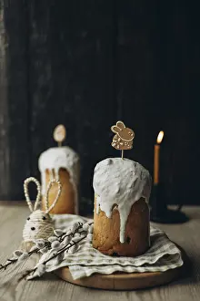 Traditional Easter Dessert Drucke: Kulich, a traditional Russian Easter bread