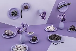 Food Studio Photography Drucke: Laid table in violet, perspective