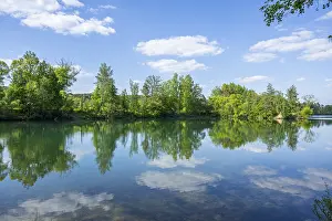 Waterfront Nature Photography Drucke: Lake with reflection of the landscape