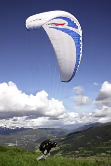 Athletic Man Drucke: Landing, take-off