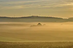Landschaft, Felder, Windräder