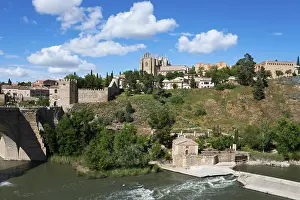 Tagus River Waterfront Scene Drucke: Landscape with river and bridge