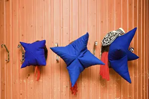 Traditional Headgear Drucke: Laplander hats hanging on wall