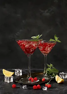 Bilder Datiert 11. Juli 2024: Zitrone-Limonade-Cocktail mit Tequila.