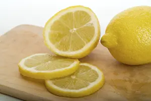 Studio Shot Of Lemons Drucke: Lemons