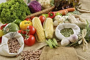 Organic Vegetable Drucke: Still life with vegetables