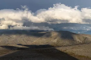 Norway Travel Photography Drucke: Light atmosphere in the mountains