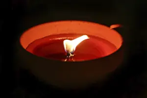 Dark Evening Atmosphere Drucke: Light on the grave at night