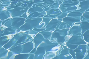 Deserted Swimming Pool Drucke: Light reflections creating abstract patterns on water