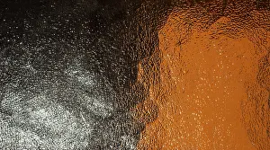 Single Coloured Background Drucke: Light reflections on a pane of glass