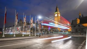 London Double Decker Bus Drucke: Light traces, double-deck bus, Westminster Bridge