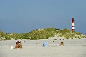 German Beach Holiday Drucke: Lighthouse and beach chairs, Amrum