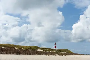 North Sea Coastal Scene Drucke: Lighthouse with blue sky at Ellenbogen