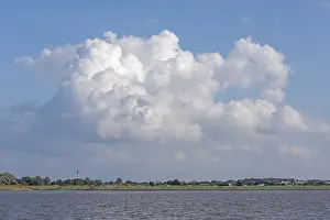 Northern Germany Lighthouse Drucke: Lighthouse, clouds, Gluckstadt