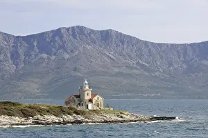 Eastern European Coastal Scenes Drucke: Lighthouse at the eastern tip at Sucuraj