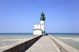 Serene Coastal Scene Drucke: Lighthouse at the end of a pier