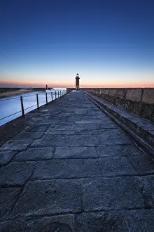 Evening Sky Landscape Drucke: Lighthouse Foz do Douro, Sunset