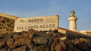 Punta Spadillo Lighthouse Drucke: Lighthouse, Punta Spadillo Lighthouse