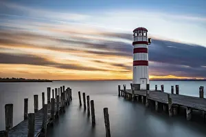 Leuchttürme Drucke: Leuchtturm bei Sonnenuntergang, Podersdorf am See.