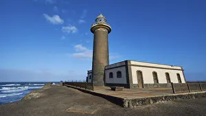 Blue Sky Cloudy Landscapes Drucke: Lighthouse, super wide angle, whole building