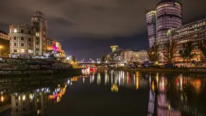 High Rise Building Reflections Drucke: Lights reflected in the Danube Canal