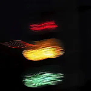 American Street Scene Drucke: Lights of a traffic light in the dark