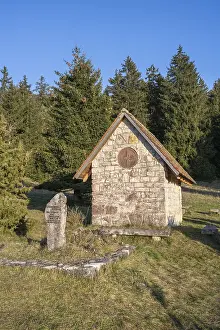 Baden Wurttemberg Churches Drucke: The limestone chapel built in 1861