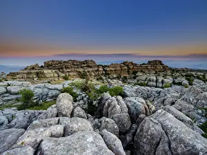 Spanish Nature Reserves Drucke: Limestone rock formations at dusk